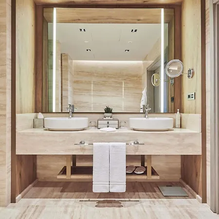 Swissotel Uludag Szálloda 5*